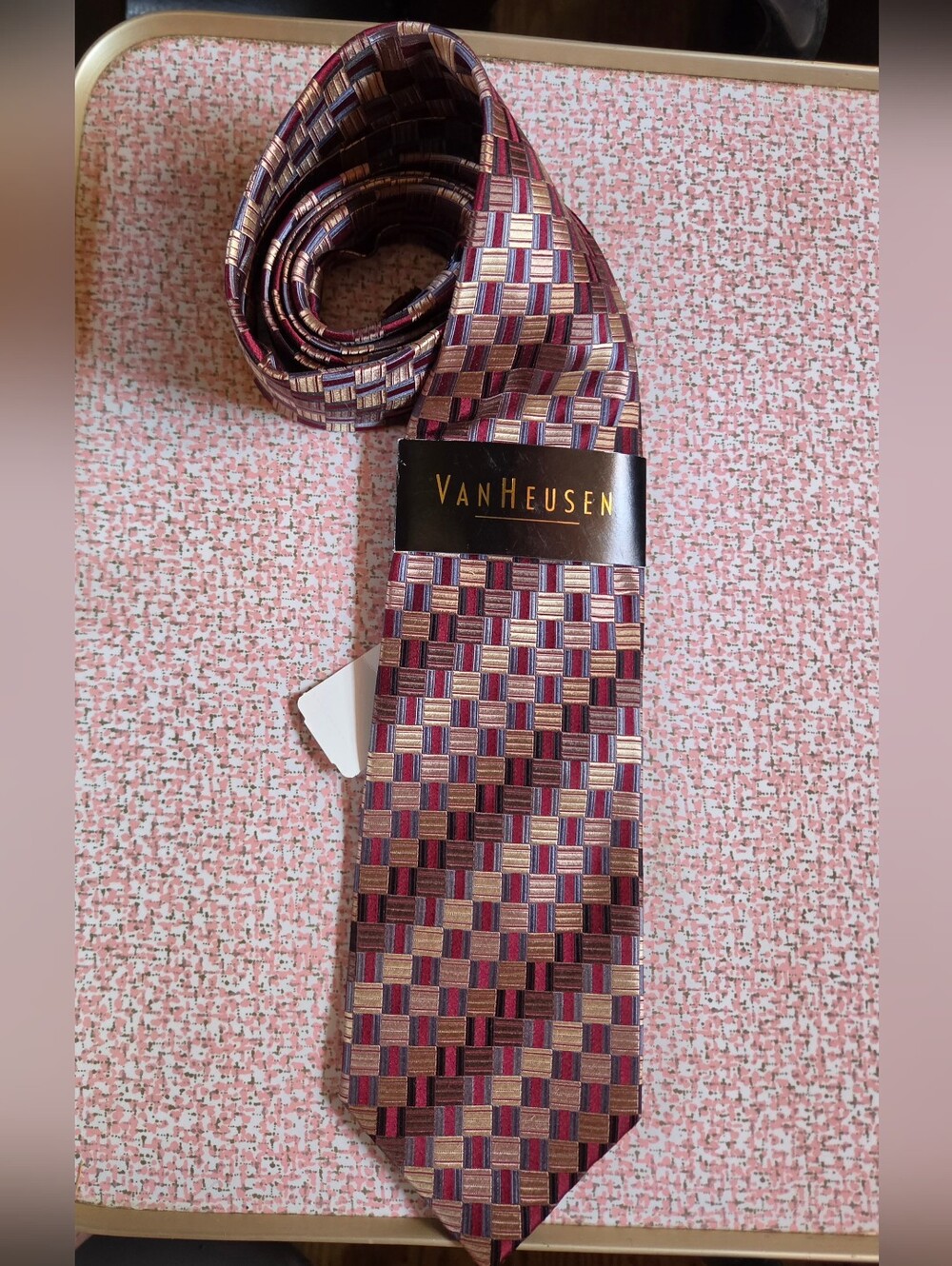 Van Heusen Silk Necktie NWT Geometric Basketweave Red Gold Square Pattern